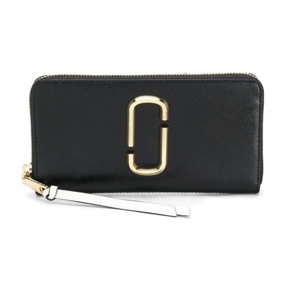 Marc Jacobs Handbags - NWOT MARC JACOBS WALLET